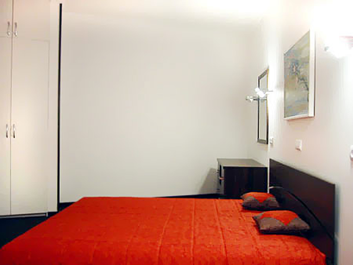 Kiev apartment, bed 